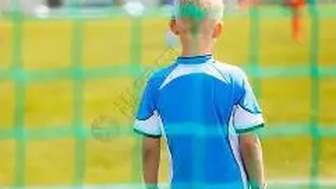 校园篮球联赛报道